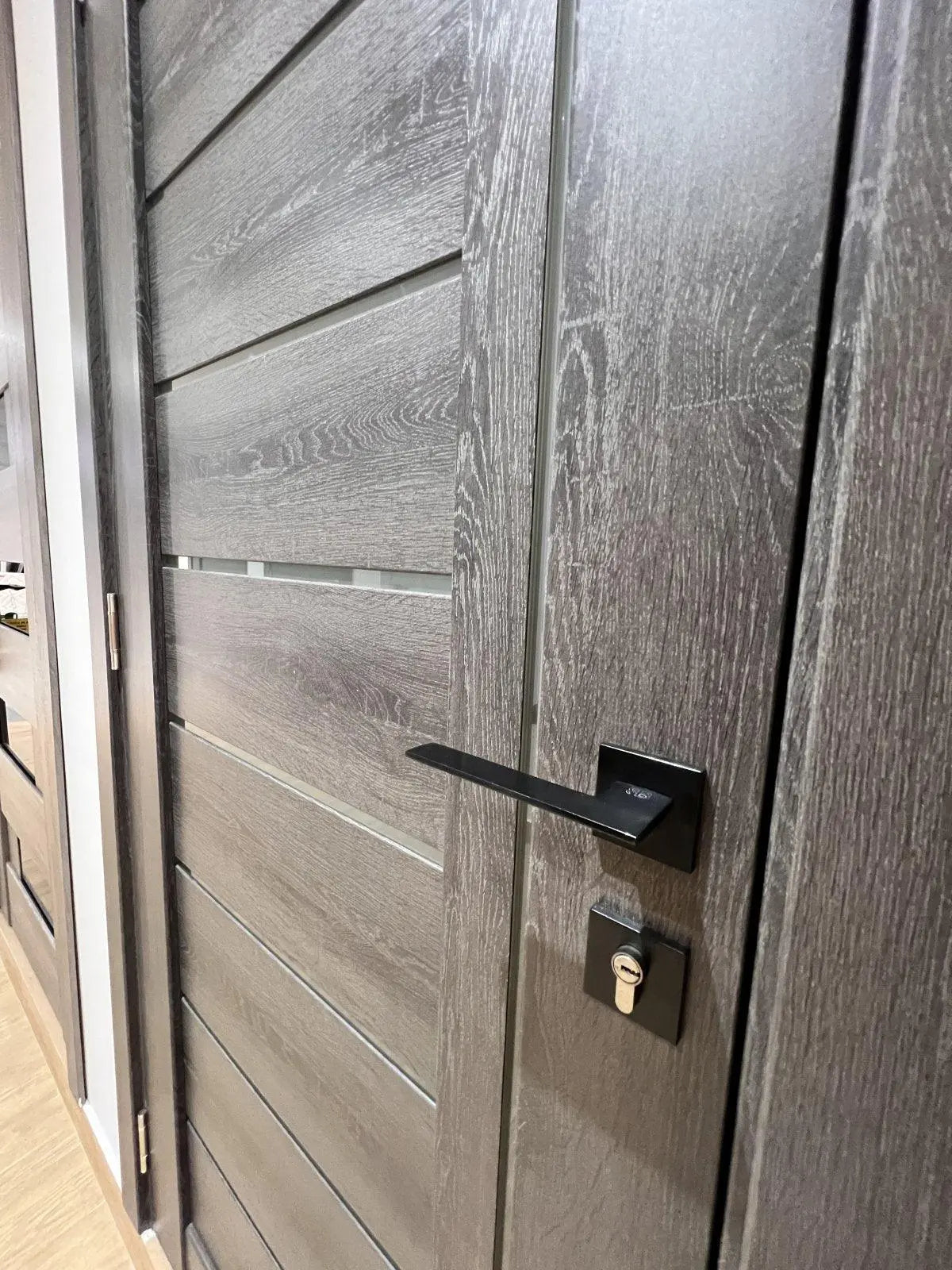 Ușă interior LEGO 07 Dark Oak – complet echipată, cu toc reglabil Omis