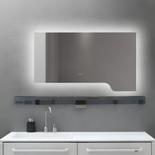 Moderner LED Badezimmerspiegel mit Ablage – Stil trifft Funktion