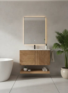 Badmöbel aus Holz mit geometrischem Design & LED-Spiegel