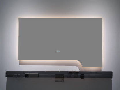 Moderner LED Badezimmerspiegel mit Ablage – Stil trifft Funktion