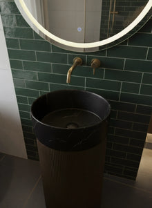 Premium Freistehendes Waschbecken aus Massivholz